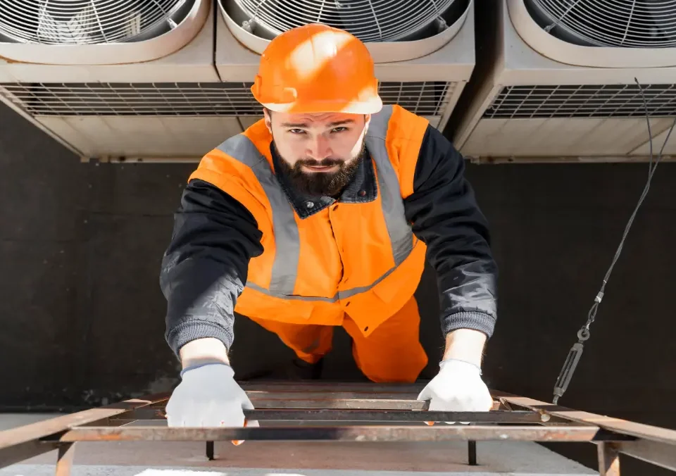 10 signs industrial air conditioning needs replacement